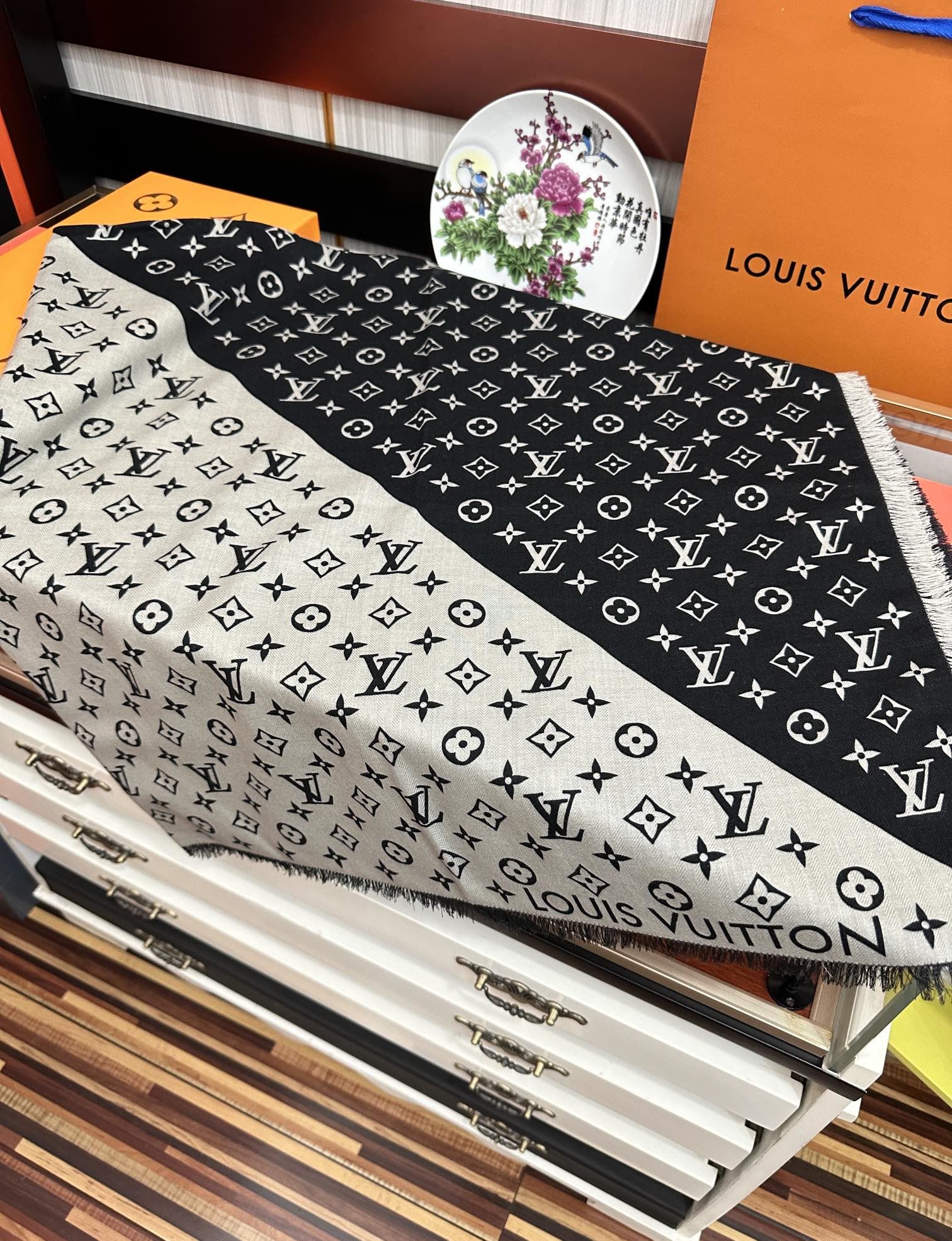 Louis Vuitton Scarf